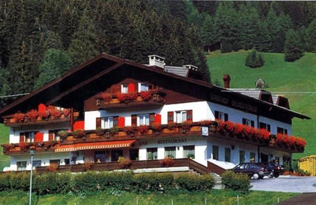 Hotel Silvesterhof Dobbiaco Extérieur photo