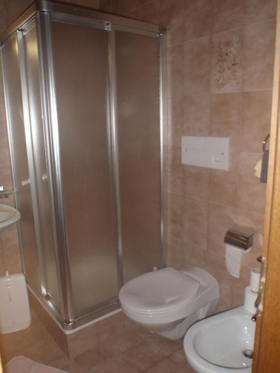 Hotel Silvesterhof Dobbiaco Chambre photo
